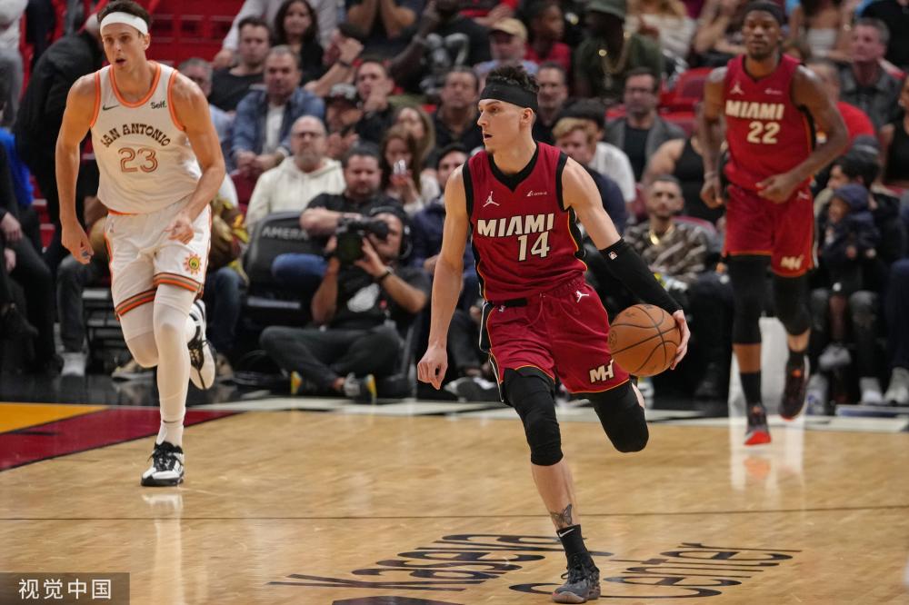 下浓墨重彩 下浓墨重彩