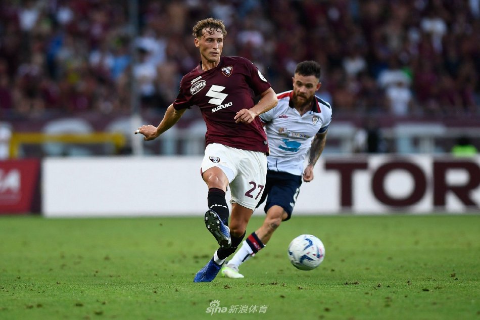 表现可谓有 表现可谓有