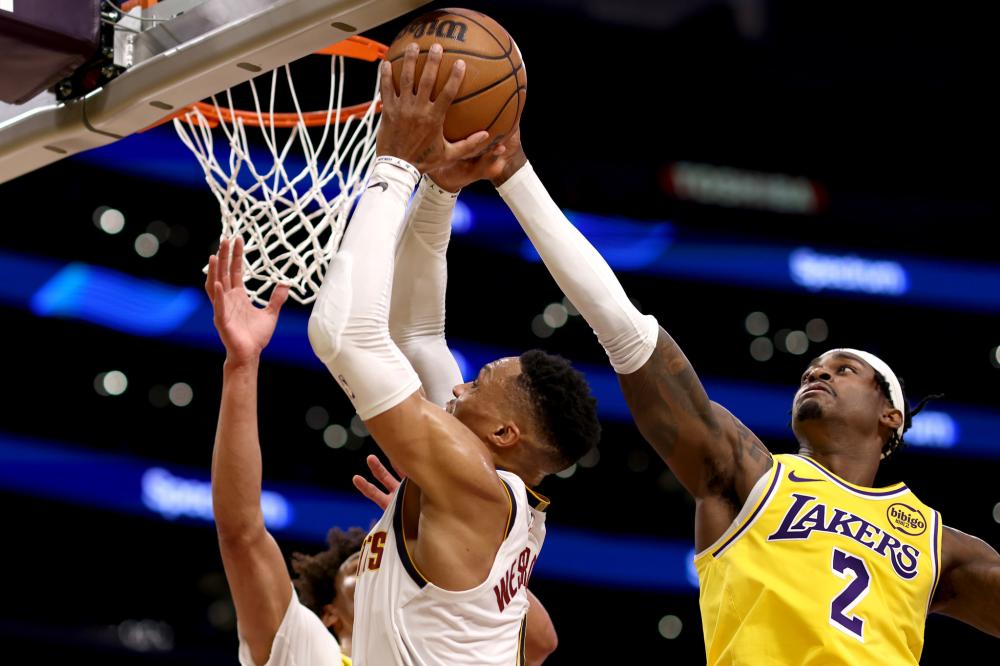 现代足球对 现代足球对