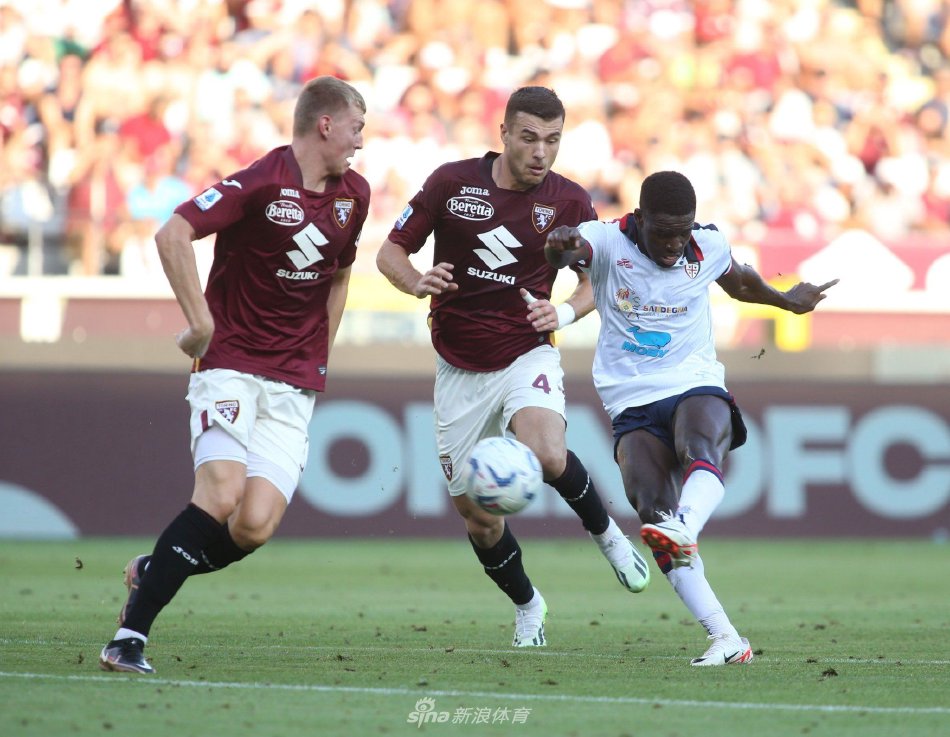 崭露头角 崭露头角